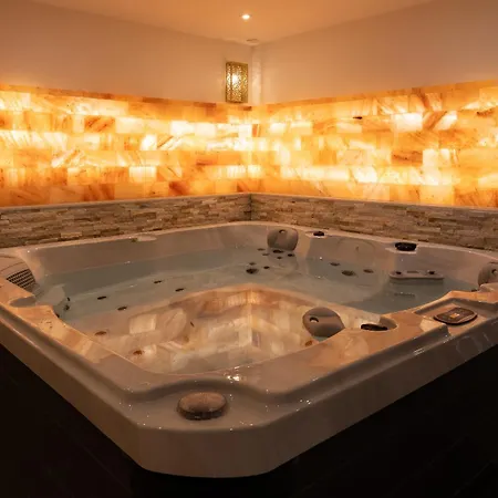 L'andalouse - Privatif - Jacuzzi Hammam Sauna